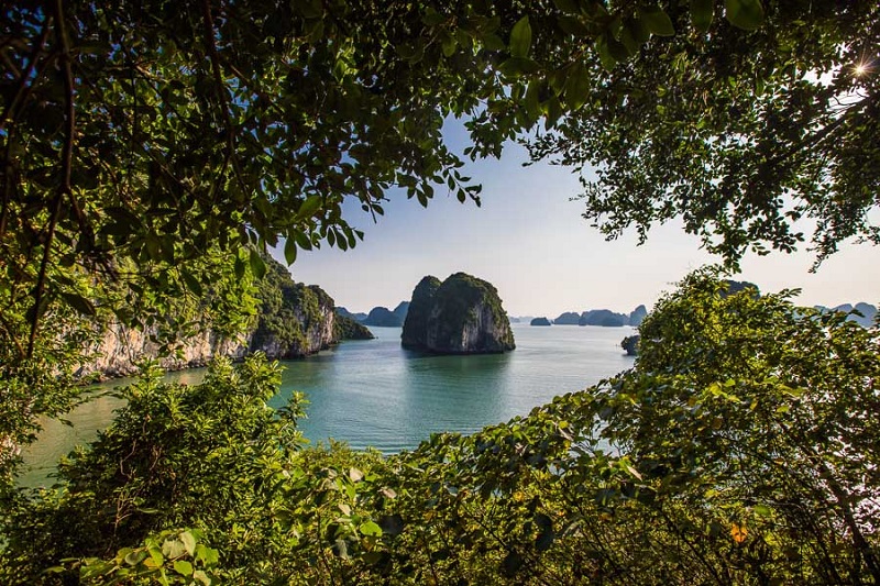 HA LONG BAY - NEW SEVEN WONDERS OF NATURE