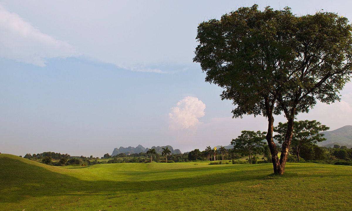 Sân Sky Lake Resort Golf Club - Hà Nội