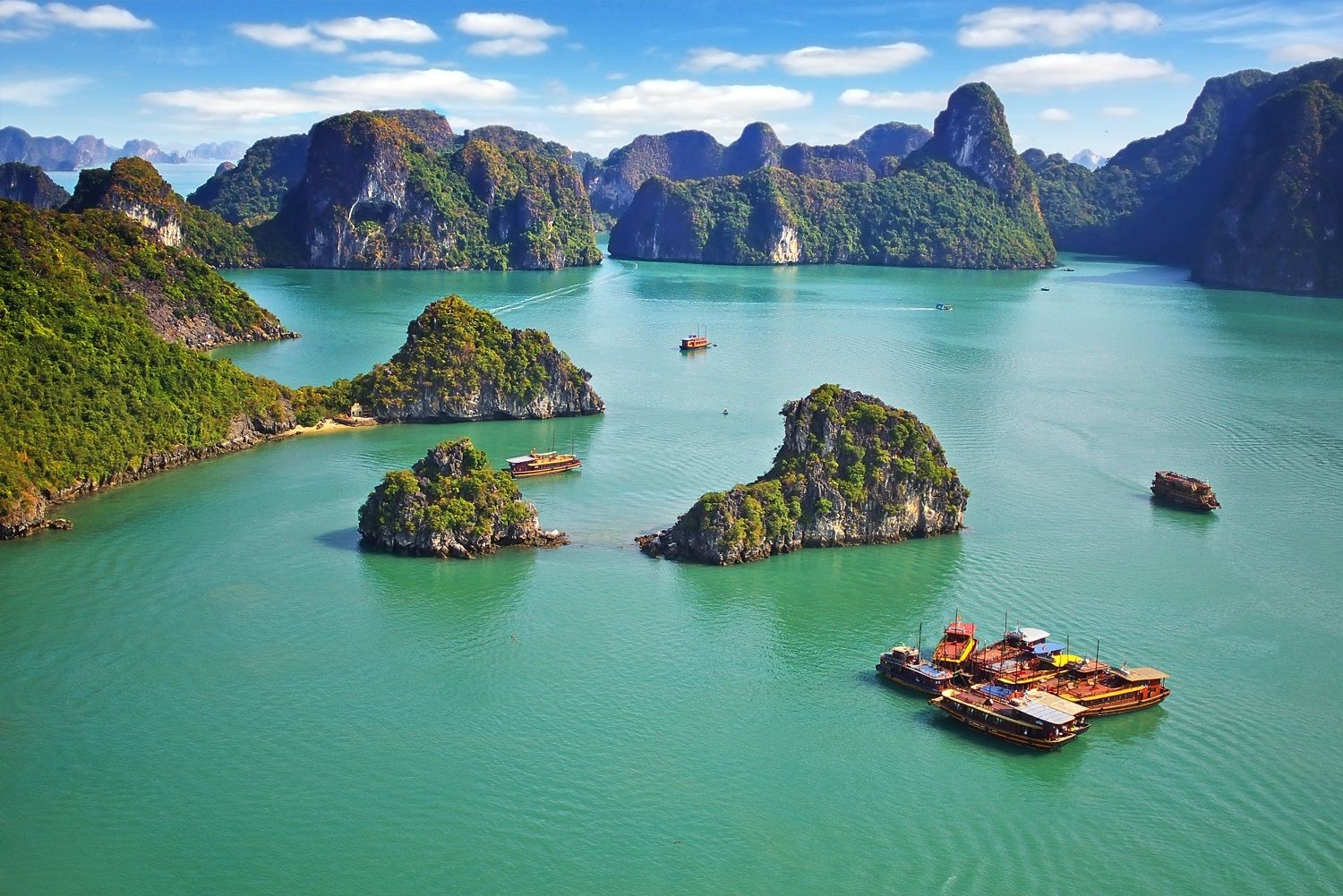 TAILOR-MADE TOUR: HA LONG - NINH BINH - HA NOI