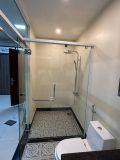  Vách kính phòng tắm 180 độ 