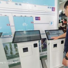 Máy Kiosk Tra Cứu Thông Tin 24ECO