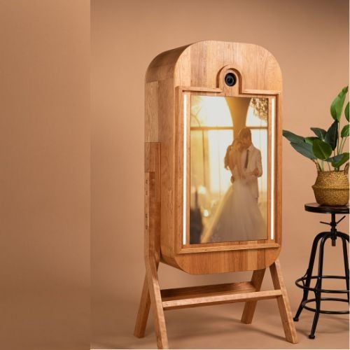 Trụ PhotoBooth Gỗ Công Nghiệp 32 inch | Model 32WOFFPTS