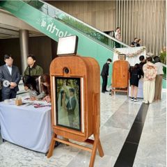 Trụ PhotoBooth Gỗ Công Nghiệp 32 inch | Model 32WOFFPTS