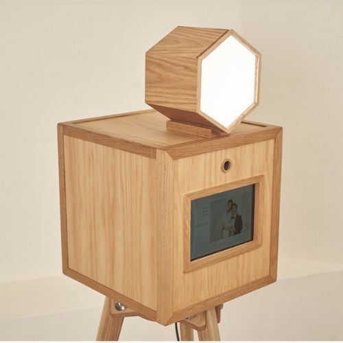 Photo Booth Gỗ CNC Model WOFF24