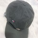  Nón Cap Tommy Hilfiger Chữ Ký Tommy Hilfiger, Màu Đen, Thêu Est.MCMLXXV 