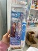  BÀN CHẢI ĐIỆN ORAL-B CHO BÉ GÁI TỪ 3 TUỔI- PHIÊN BẢN DISNEY FROZEN II Bàn Chải Đienj Oral-B Cho Bé Gái Từ 3 Tuổi - Phiên Bản Disney Frozen II 