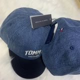  Nón Cap Tommy Hilfiger Xanh Jean, Thêu Chữ "TOMMY" Trắng To, Kèm Logo Nhỏ 