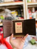  Ví Đứng Gấp Ba Trifold Levi's Màu Nâu 