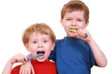  Kem Đánh Răng Crest Kids 130gr Mỹ 