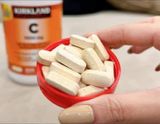  Viên Uống Vitamin C 1000mg Kirkland Signature 500 viên 