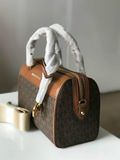  Túi Trống Mini Michael Kors Màu Nâu Logo 
