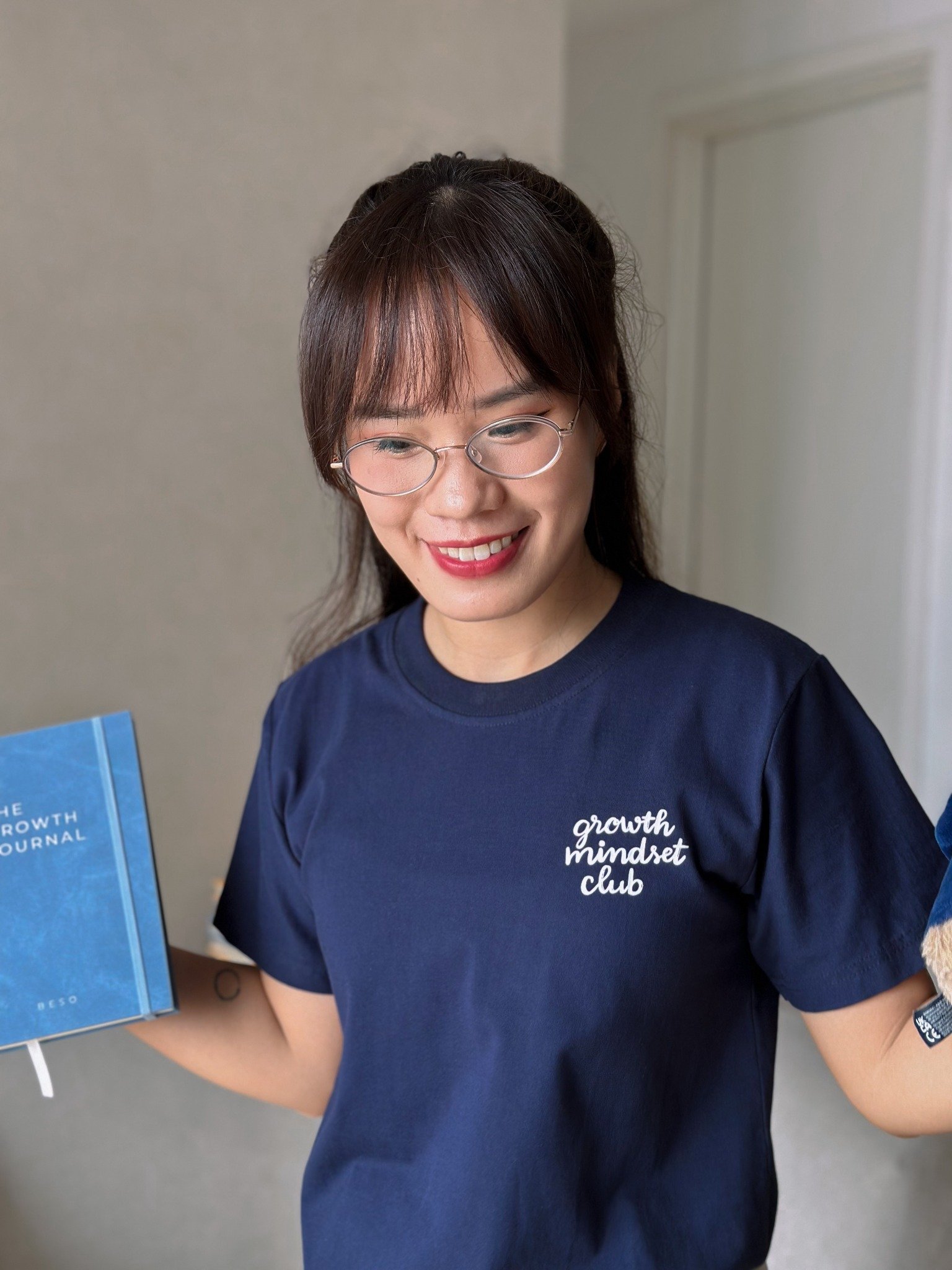  ÁO PHÔNG GROWTH MINDSET CLUB - NAVY 
