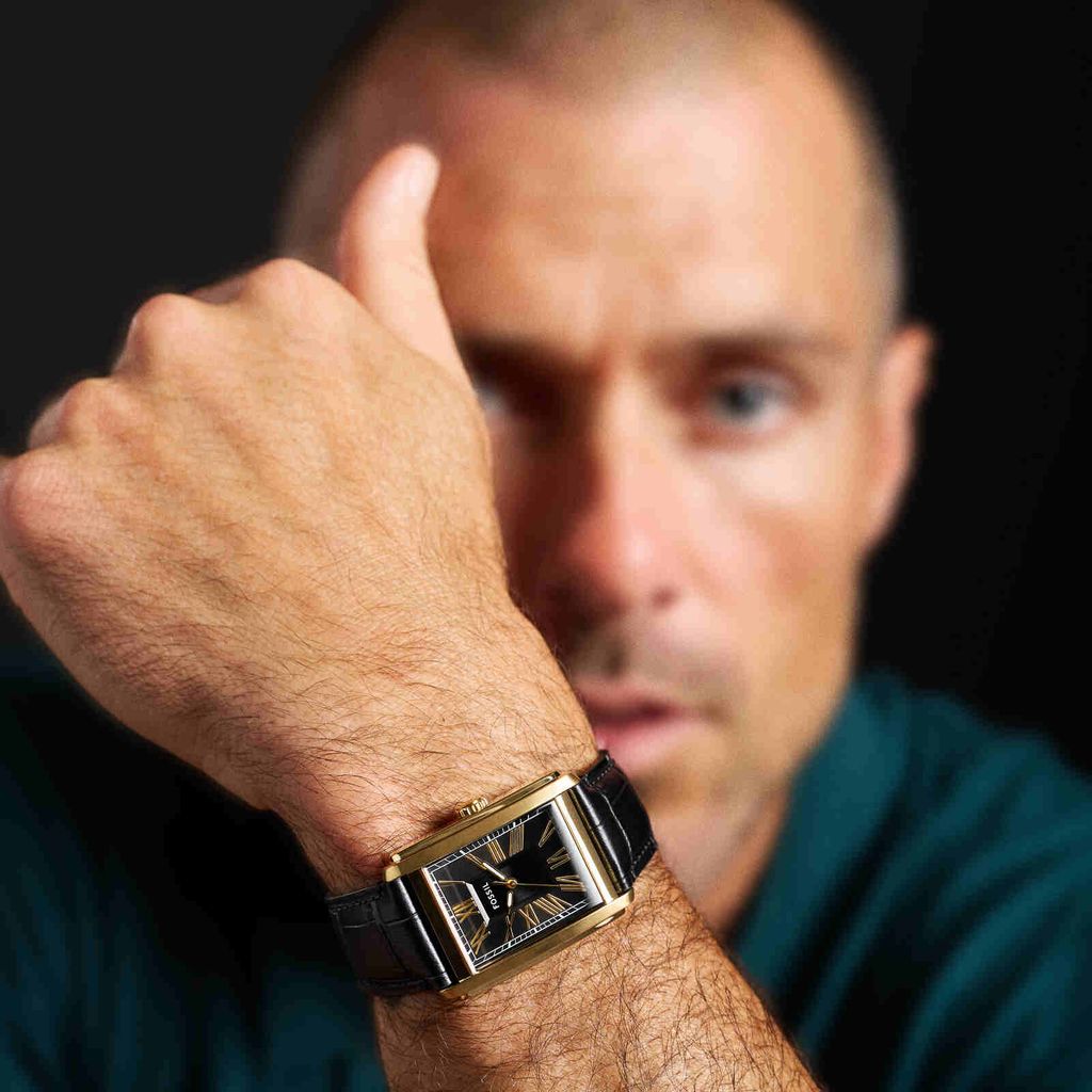 Đồng hồ nam Fossil CARRAWAY FS6091 mặt đen 30mm, dây da đen