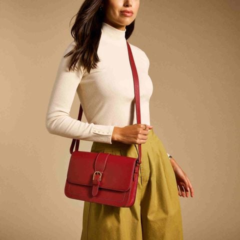 Túi da nữ Fossil ZOEY ZB11021611 màu đỏ