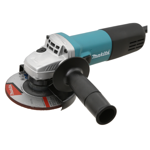 Máy mài điện Makita M9558HN Công suất 840W đi cùng tốc độ không tải khoảng 11000 vòng/phút khá mạnh mẽ.