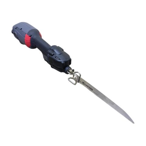 Máy cưa kiếm Kyocera ARJK110 Công suất 220W cho khả năng cắt gỗ dày 55mm, cắt nhôm 120mm và cắt thép 3.5mm
