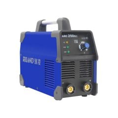 Máy hàn que Riland ARC 250SII Hàn không ngừng que 2.5mm và 3.2mm. Có thể hàn que 4.0mm. Sử dụng được 2 loại điện áp