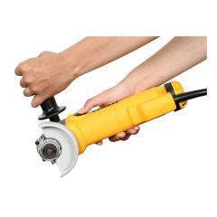 Máy mài góc Dewalt DWE8300S-B1 Công suất 1010W có tốc độ không tải lên đến 11500 vòng/phút