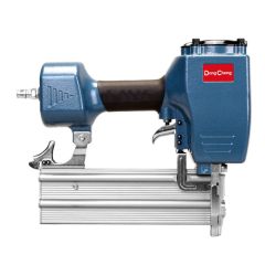 Súng bắn đinh bê tông DongCheng D02-ST64C Làm bằng chất liệu chịu lực tốt, chống biến dạng khi bị tác động mạnh