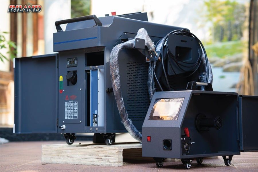 Máy hàn laser Riland RL-HLW-1500 hàn nhanh gấp 10 lần hàn thông thường