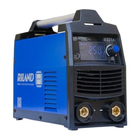 Máy hàn que Riland ARC 250DT chuyên hàn que 3.2mm (100%), hàn que 4.0mm (40%)