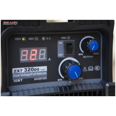 Máy hàn que RILAND ZX7 320DS sử dụng được điện 220V và 380V. Hàn que 2.5mm - 4.0mm