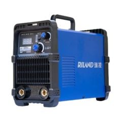 Máy hàn que RILAND ZX7 320DS sử dụng được điện 220V và 380V. Hàn que 2.5mm - 4.0mm