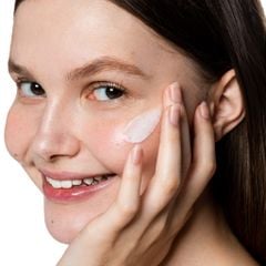 kết cấu mỏng nhẹ, không bết dính kem dưỡng ẩm phục hồi chuyên sâu Cica Barrier Essential Cream