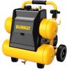 Máy nén khí không dầu 17L DeWALT DXCM3321782