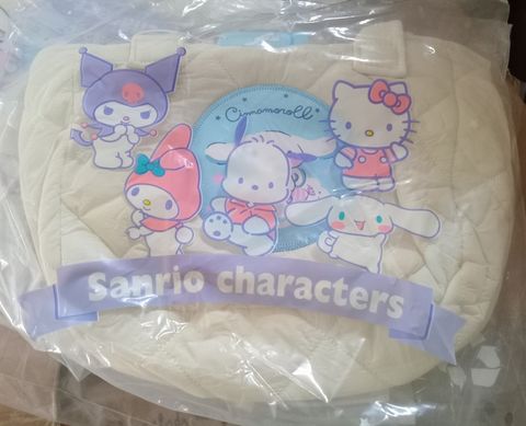TÚI XÁCH THÊU KIM CƯƠNG SANRIO