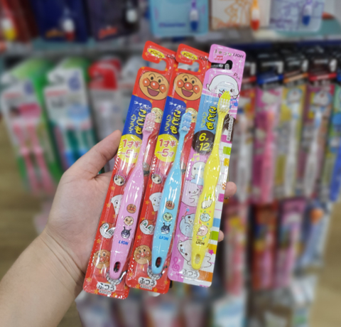 Bàn chải đánh răng cho bé LION