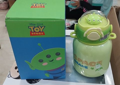 Bình Giữ Nhiệt Dây Đeo 3D Disney 630ML
