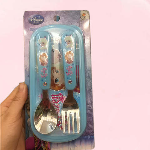 Muỗng nĩa + hộp Disney nhỏ