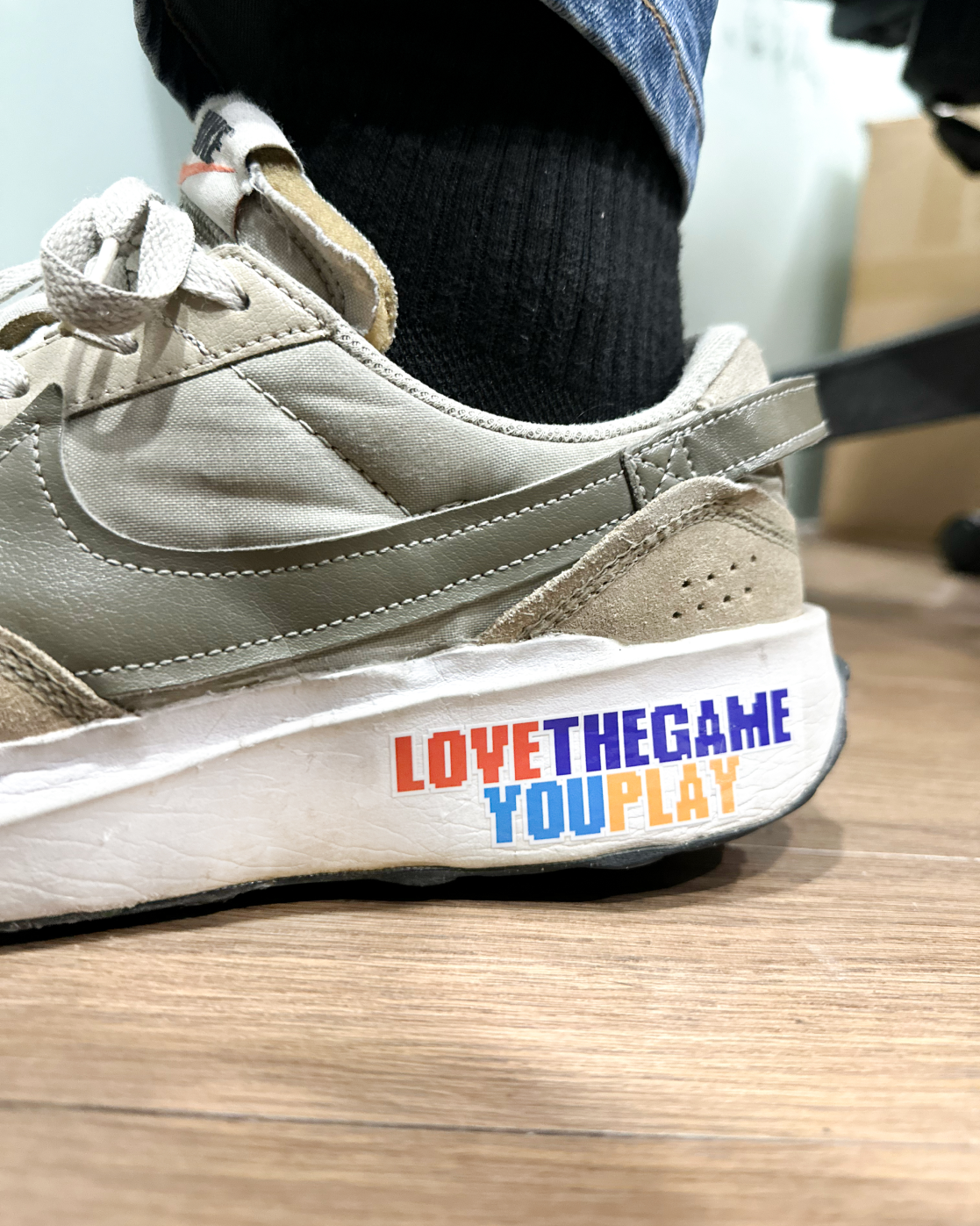  Sticker UV DTF Love the Game you play (1 cái) 