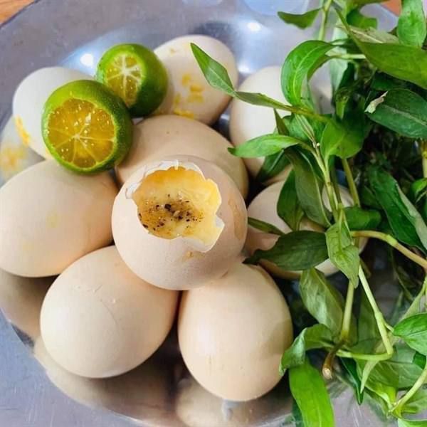 Trứng gà vữa ( 10 quả) – Lins Food Mart