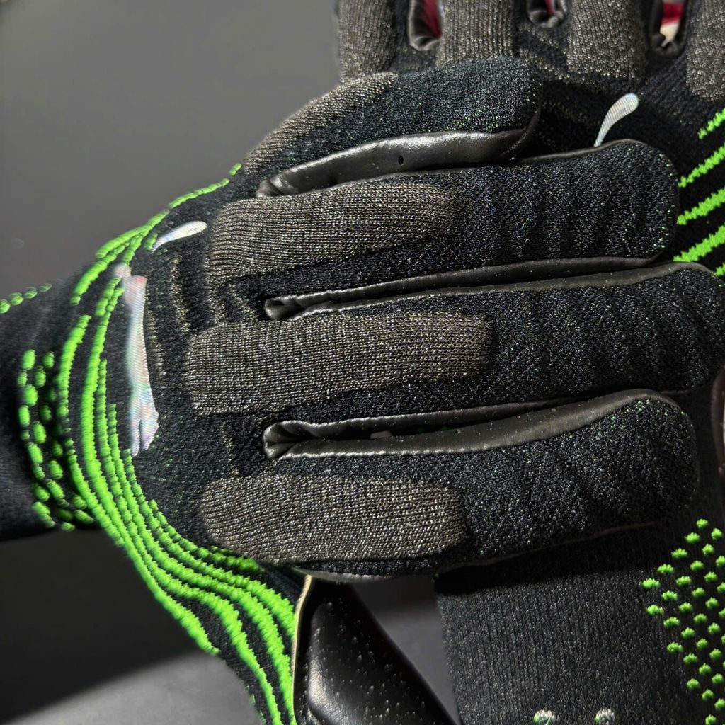 Găng Tay Thủ Môn Puma Future Ultimate NC Eclipse 042064-03