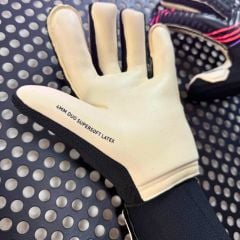 Găng Tay Thủ Môn Puma Future Pro Hybrid Ederson Unlimited 042065-01