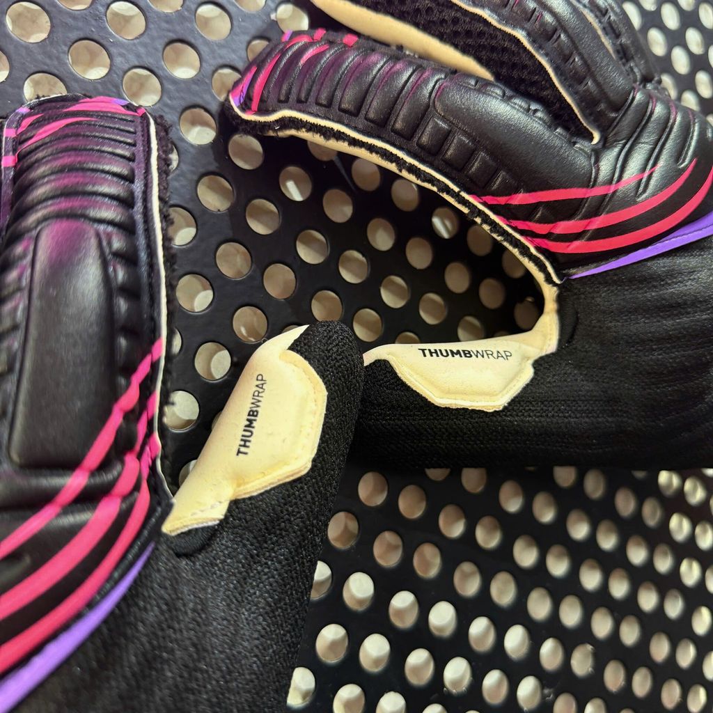 Găng Tay Thủ Môn Puma Future Pro Hybrid Ederson Unlimited 042065-01