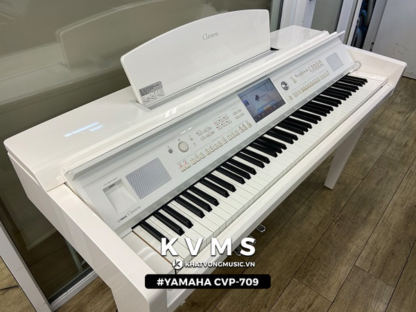 Yamaha CVP-709 | Review | Overview