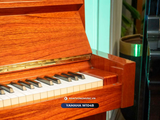  Piano Upright YAMAHA W104B 