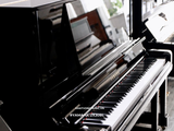  Piano Upright YAMAHA UX30BL 