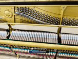 Piano Upright YAMAHA W107B 