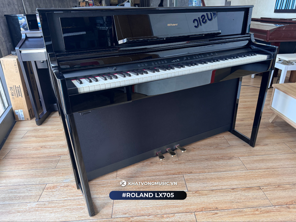 Roland LX705 PE