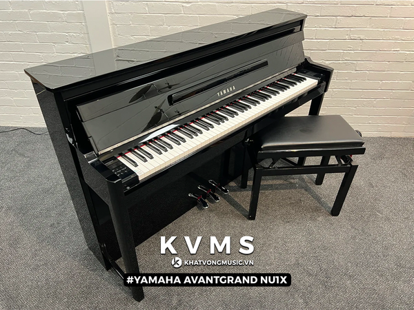 Yamaha NU1X PE phiên bản màu đen