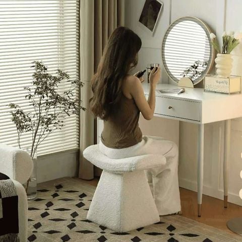 Ghế Bàn Trang Điểm Vải Bố Lông Xù Màu Trắng/Hồng - Nội Thất IGA - GC31