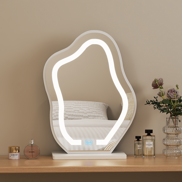 Gương Trang Điểm Đèn LED Cảm Ứng 52x29 cm - Nội Thất IGA - GP294