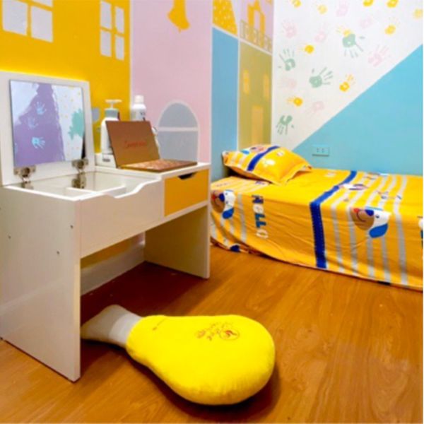 Bàn Trang Điểm Ngồi Bệt 2 Ngăn Hộc Tủ Tiện Ích Để Đựng Đồ Trang Điểm - GP69