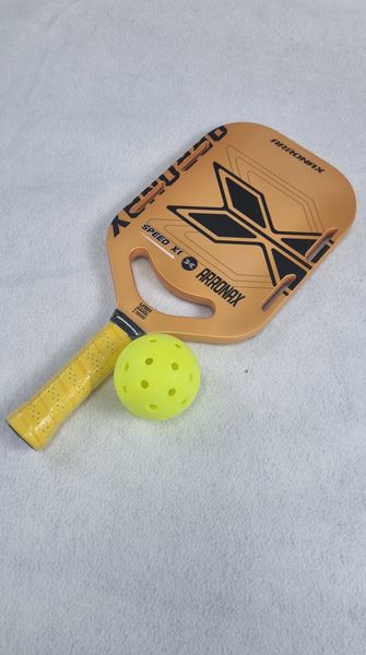 Vợt pickleball Arronax Speed X1 vàng họa tiết đen - Nội thất IGA - PK03.2