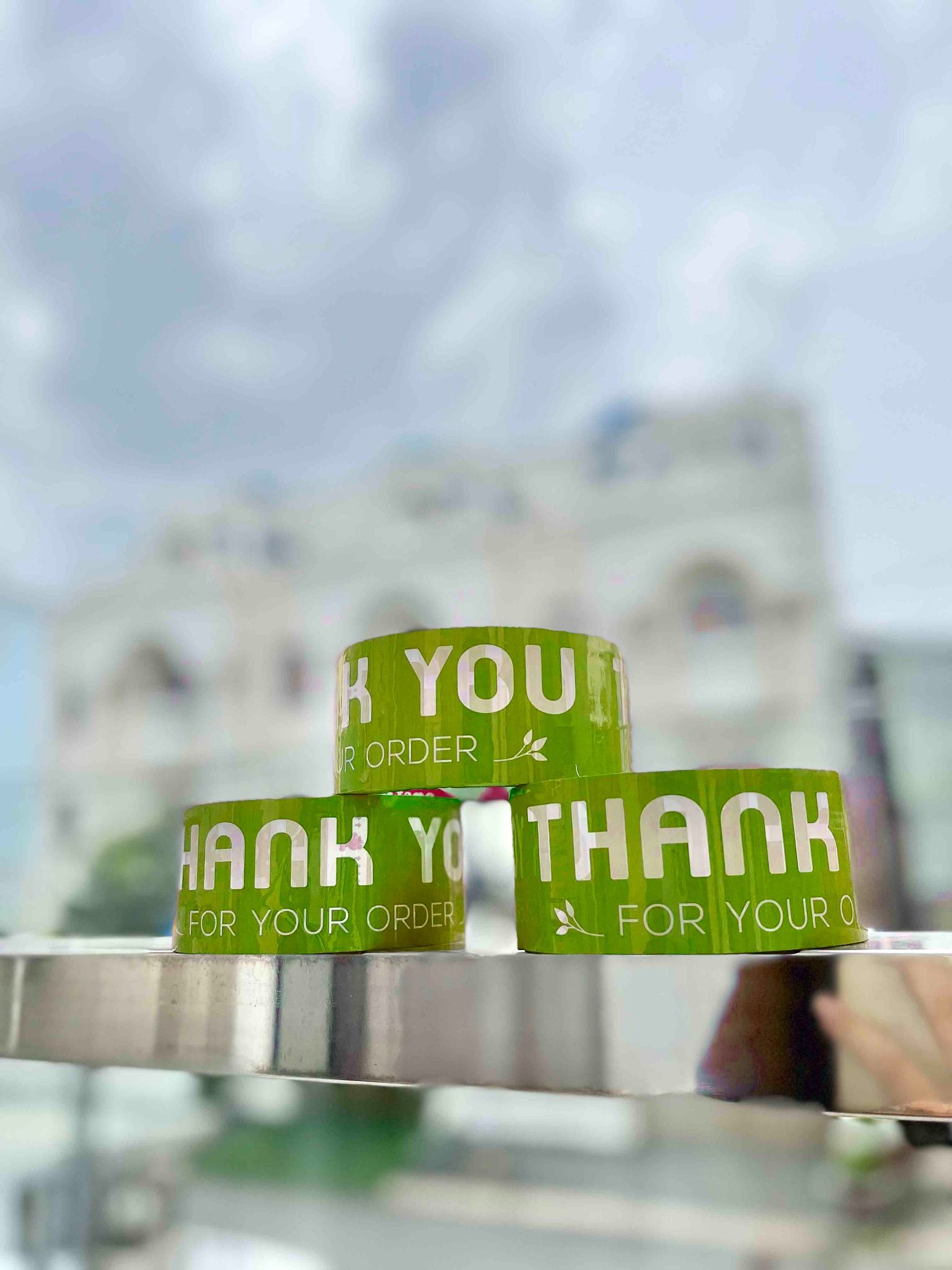  Băng Keo In Thank You [48MMx72M] Xanh Lá Mạ-Trắng Sữa: Lựa Chọn Độc Đáo Cho Ngành Mỹ Phẩm 