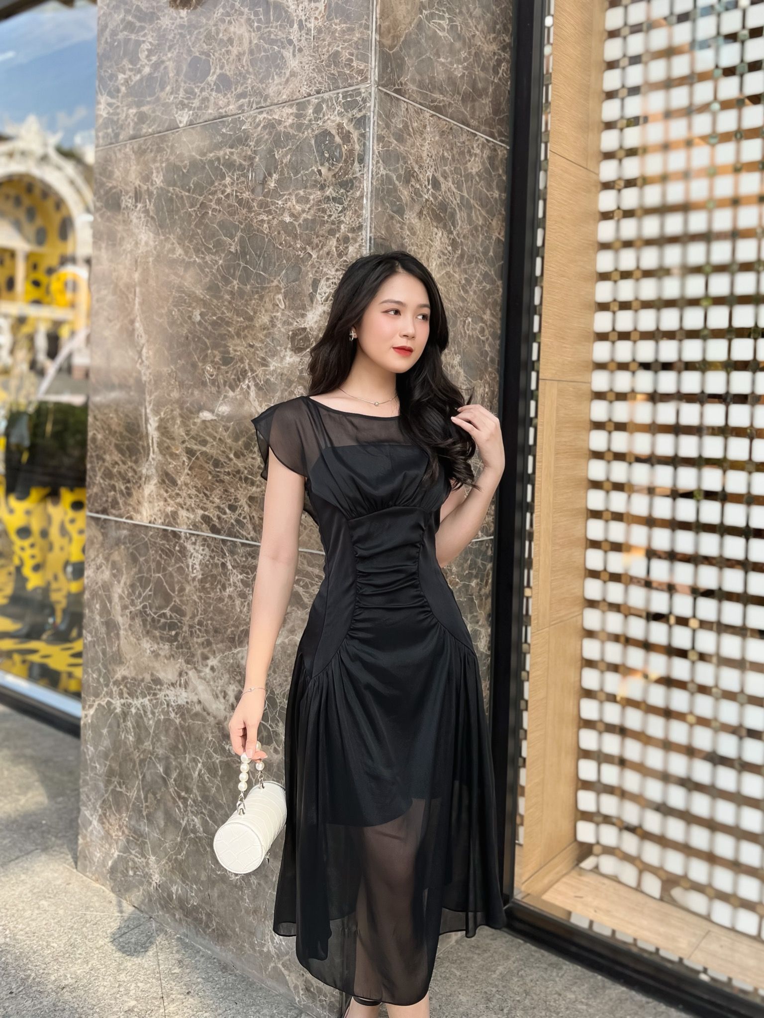25 mẫu đầm trung niên đẹp sang trọng nhất cho các quý bà